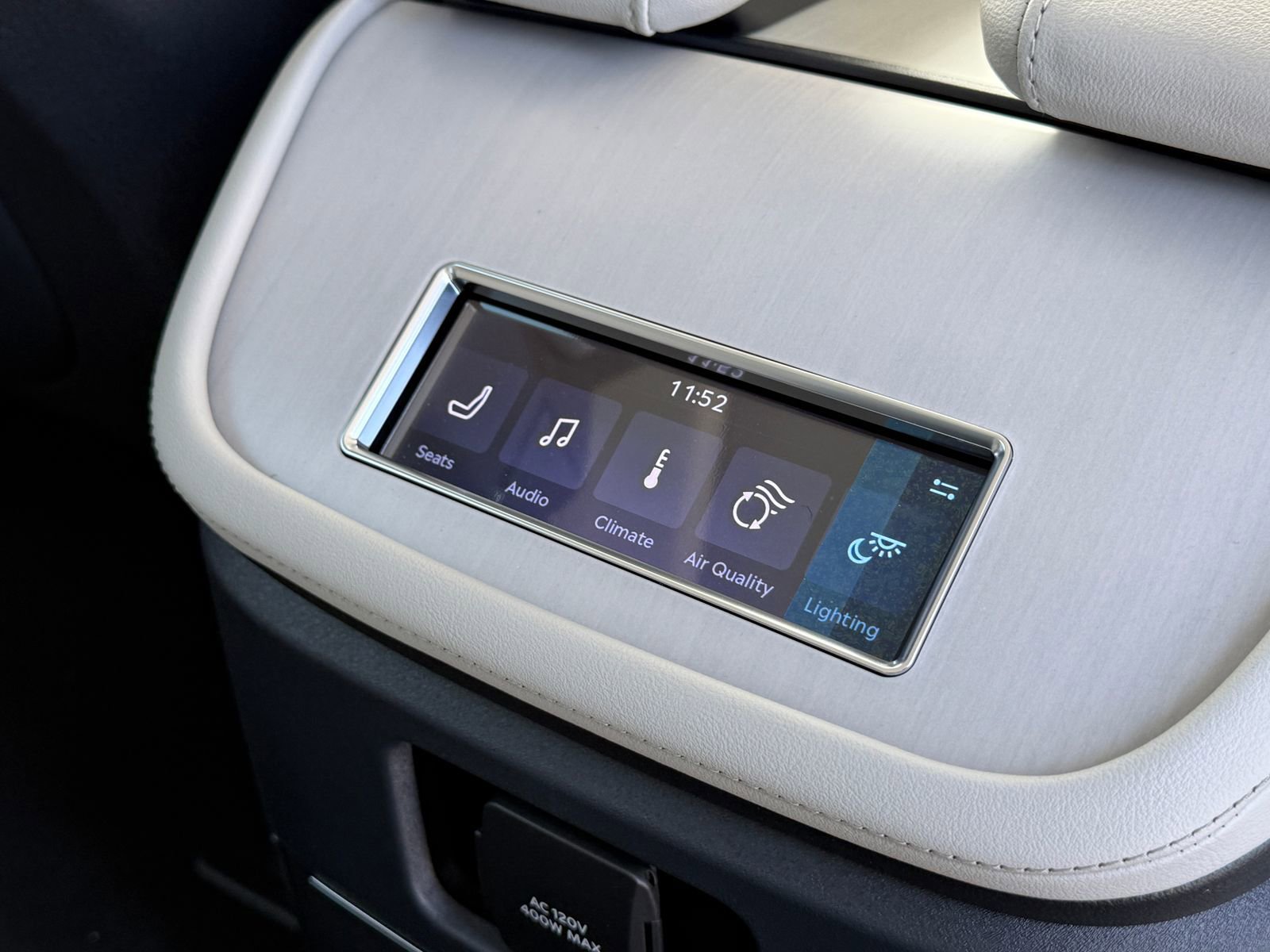 New 2026 Lincoln Navigator L Reserve image 16