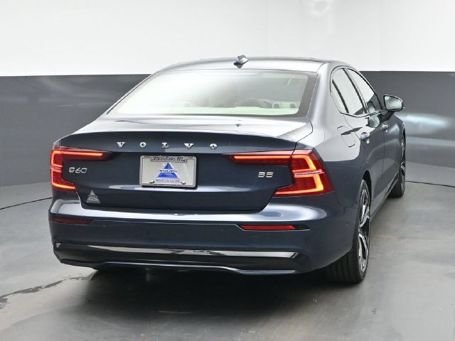 Used 2024 Volvo S60 B5 Plus w/ Climate Package FWD image 8