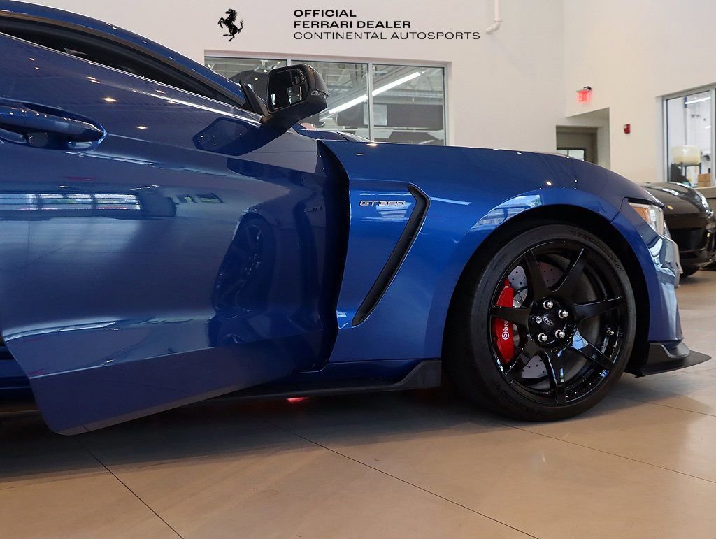 Used 2017 Ford Mustang Shelby GT350R w/ GT350R Equipment Group 920A image 22