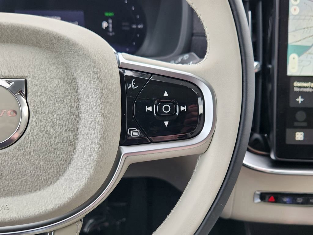 New 2026 Volvo XC90 T8 Ultra w/ Protection Package AWD/4WD image 18