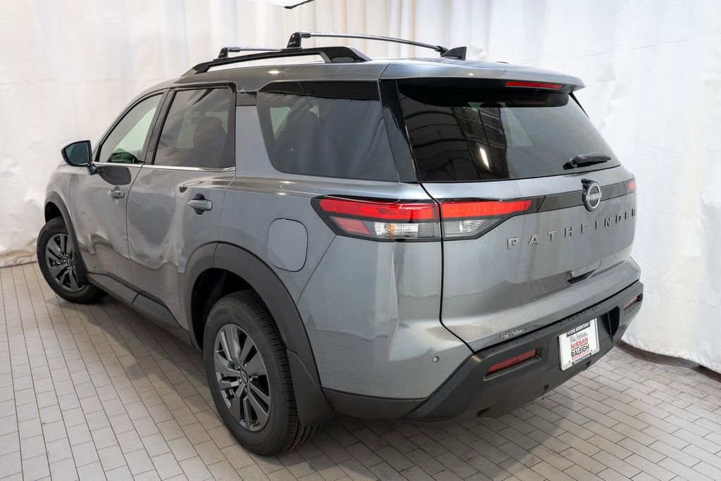 New 2026 Nissan Pathfinder SV image 4