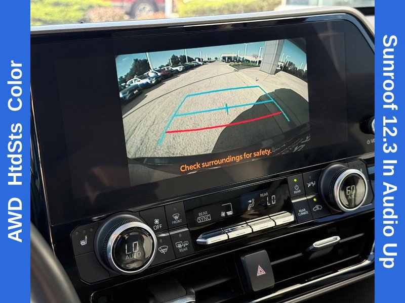 Used 2023 Toyota Highlander XLE AWD/4WD image 25