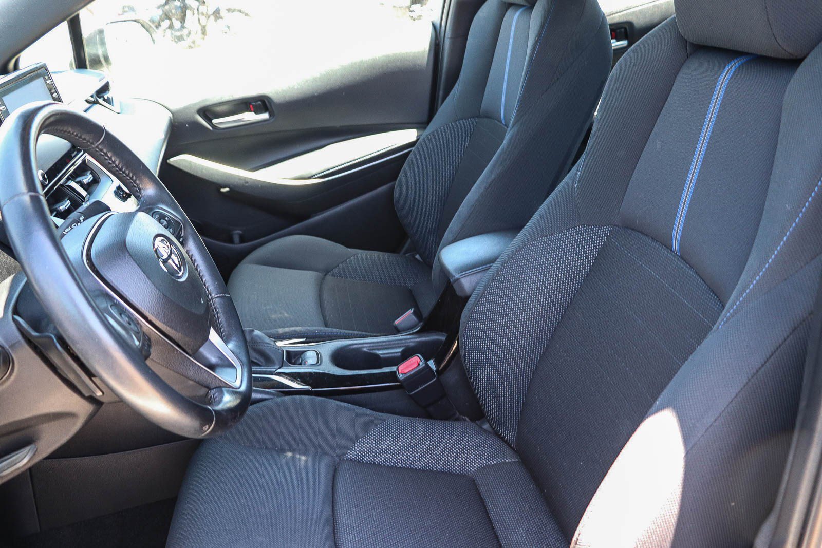 Certified 2021 Toyota Corolla SE w/ Carpet Mat Package (TMS) FWD image 17