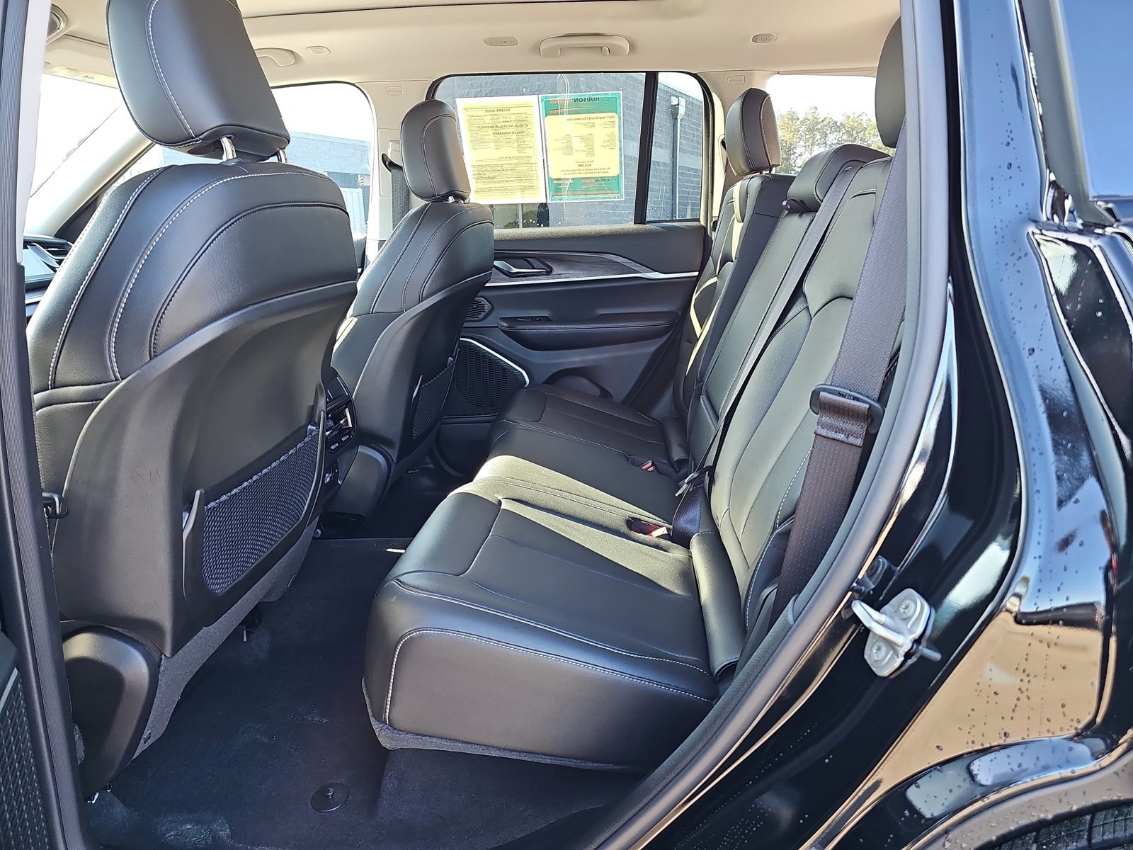 Used 2023 Jeep Grand Cherokee 4WD 4xe image 15