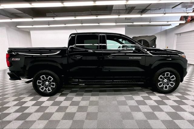 Used 2023 Chevrolet Colorado Z71 w/ Z71 Convenience Package 2 AWD/4WD image 14