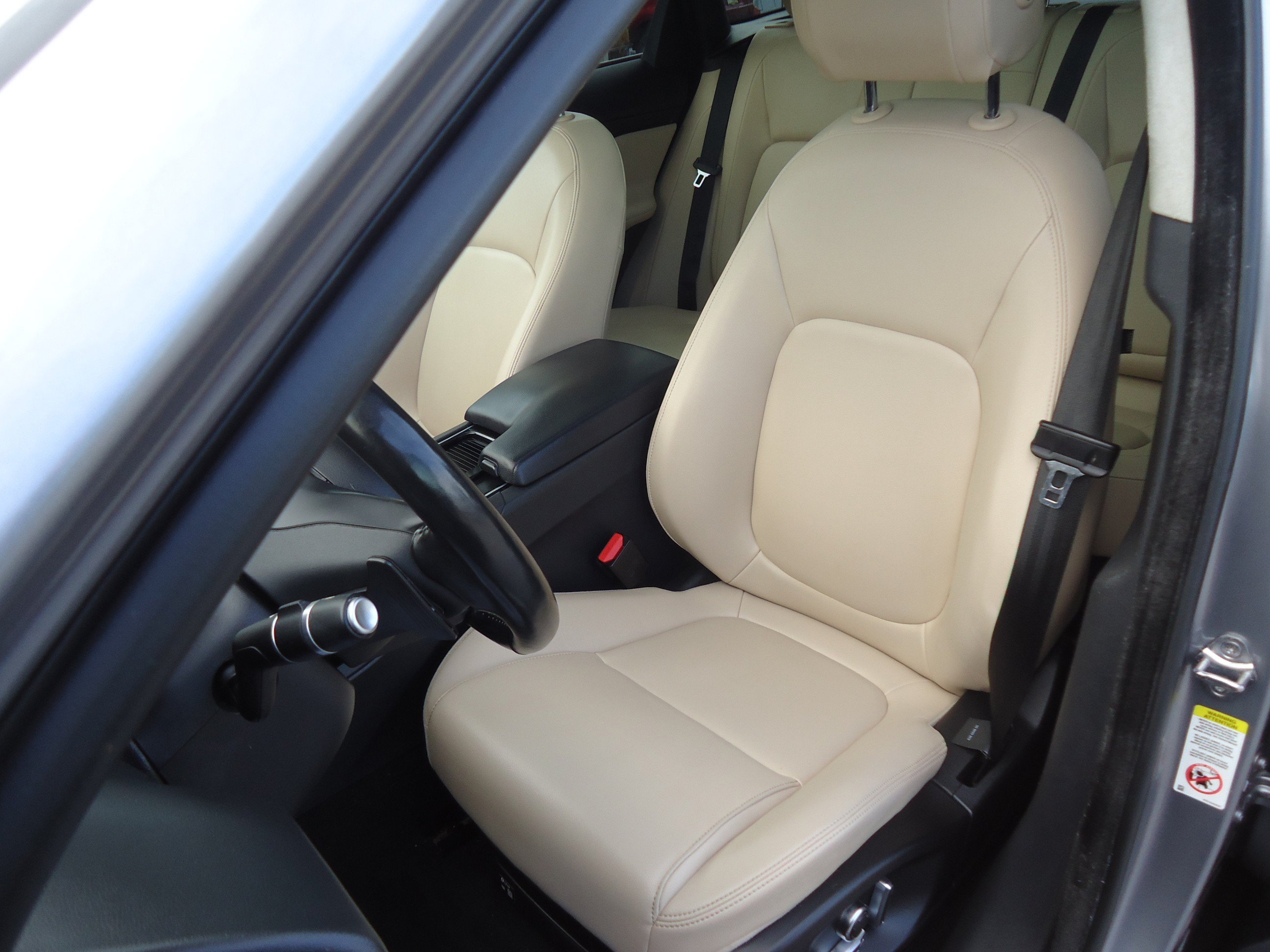 Used 2020 Jaguar F-PACE Premium AWD/4WD image 26