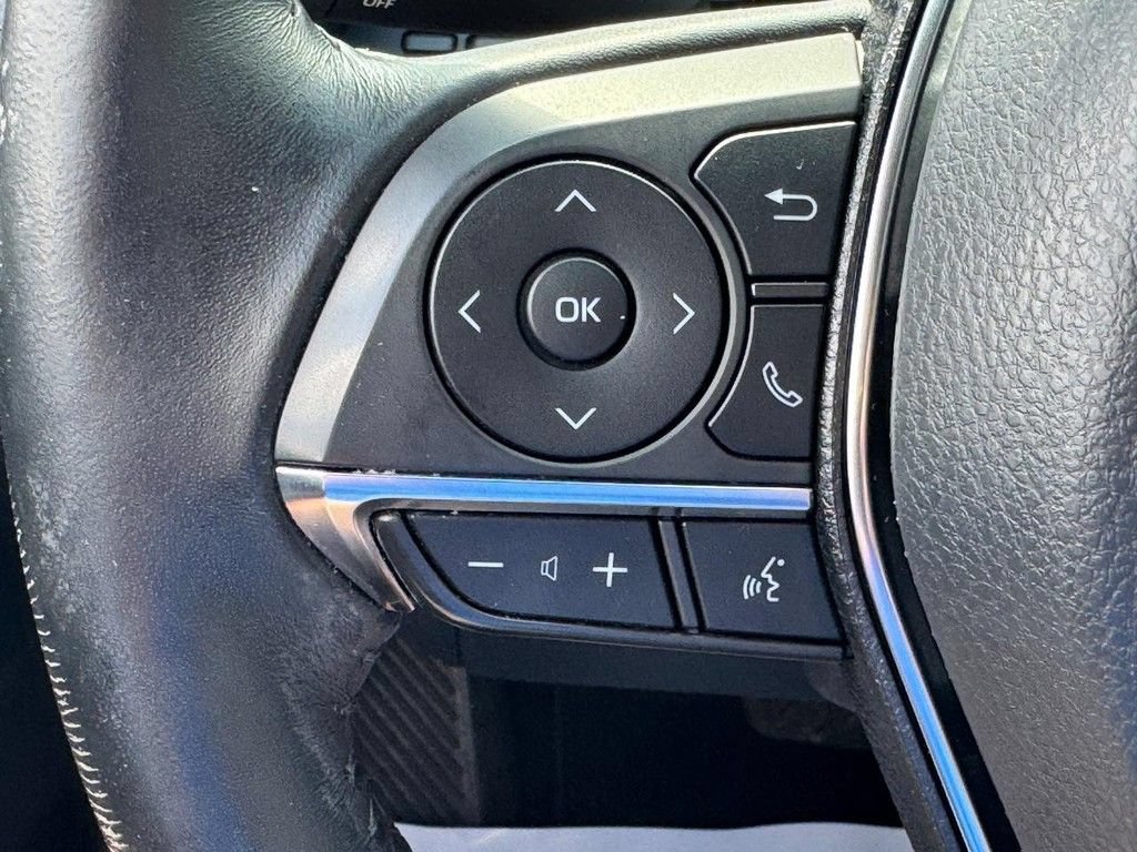 Used 2019 Toyota Camry XLE FWD image 23