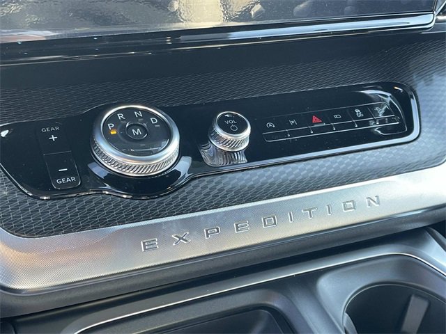 New 2025 Ford Expedition Max Platinum w/ Stealth Appearance Package image 29