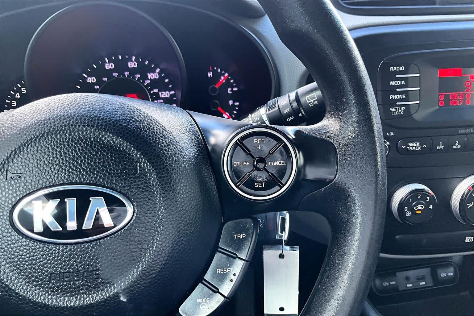 Used 2014 Kia Soul FWD image 24