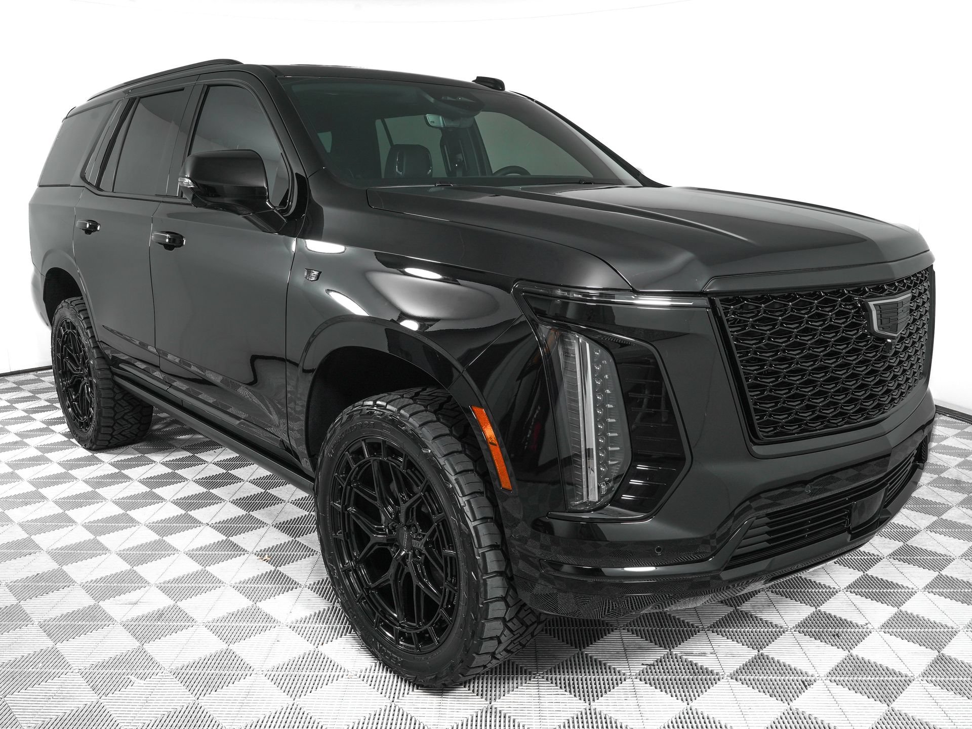 Used 2026 Cadillac Escalade Luxury w/ Touring Package AWD/4WD image 3