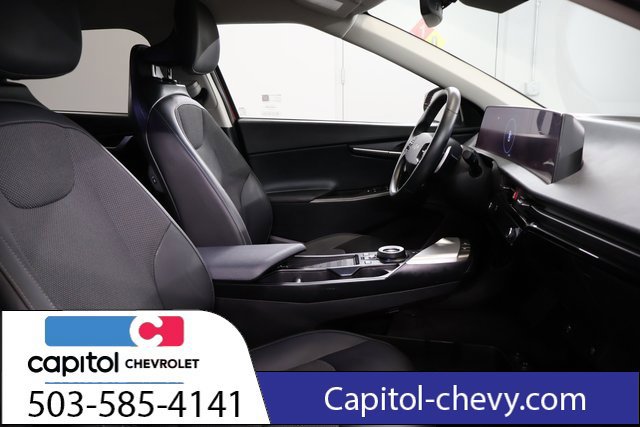 Used 2024 Kia EV6 Light RWD image 34