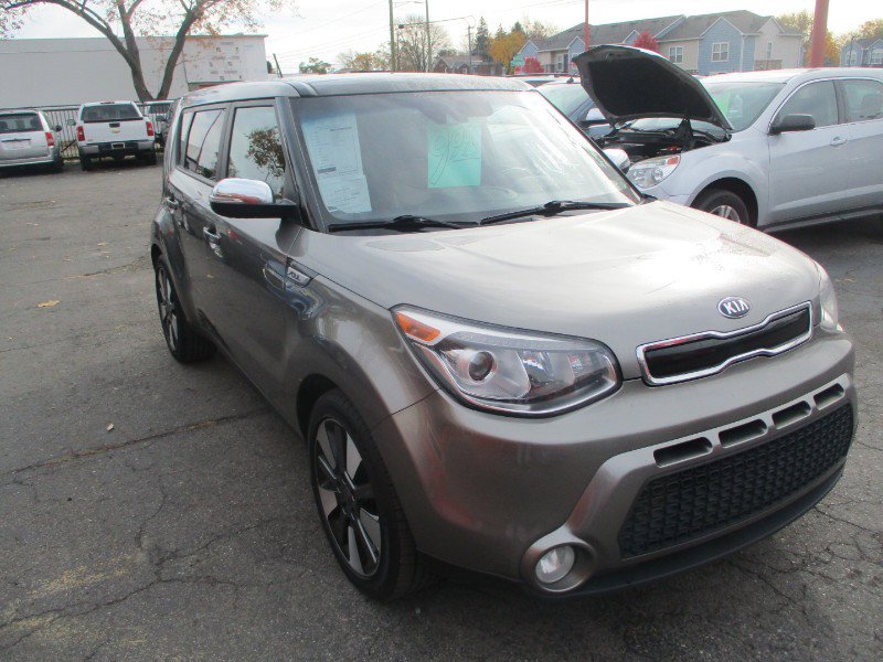 Used 2016 Kia Soul ! w/ Premium Package image 1