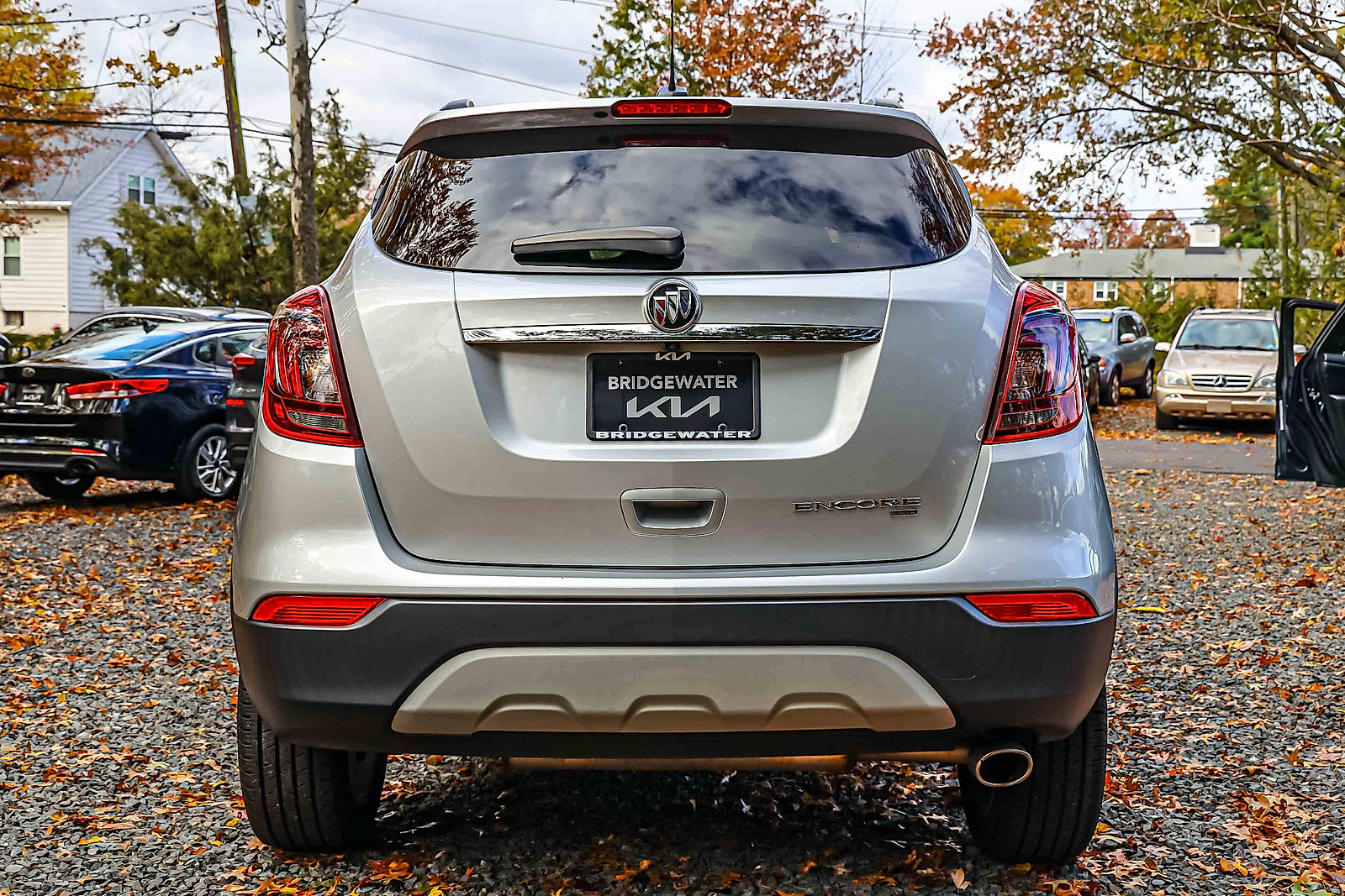 Used 2022 Buick Encore Preferred image 5