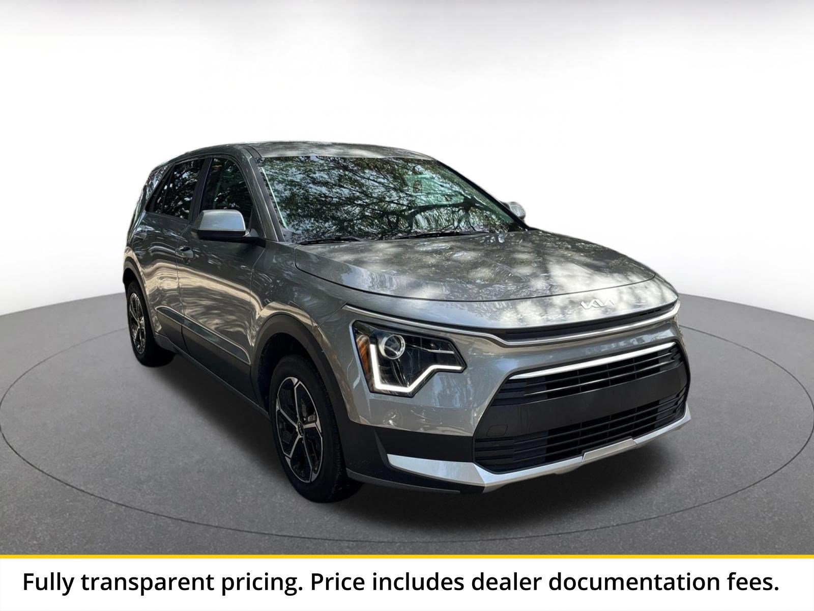 Used 2026 Kia Niro LX FWD image 1