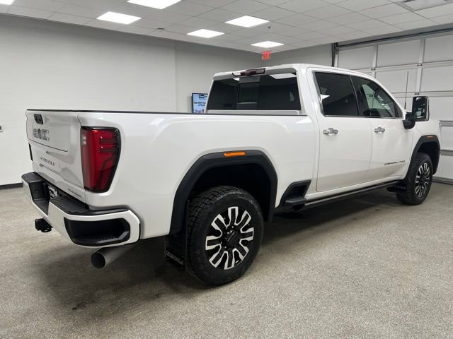 Used 2024 GMC Sierra 3500 Denali Ultimate image 11