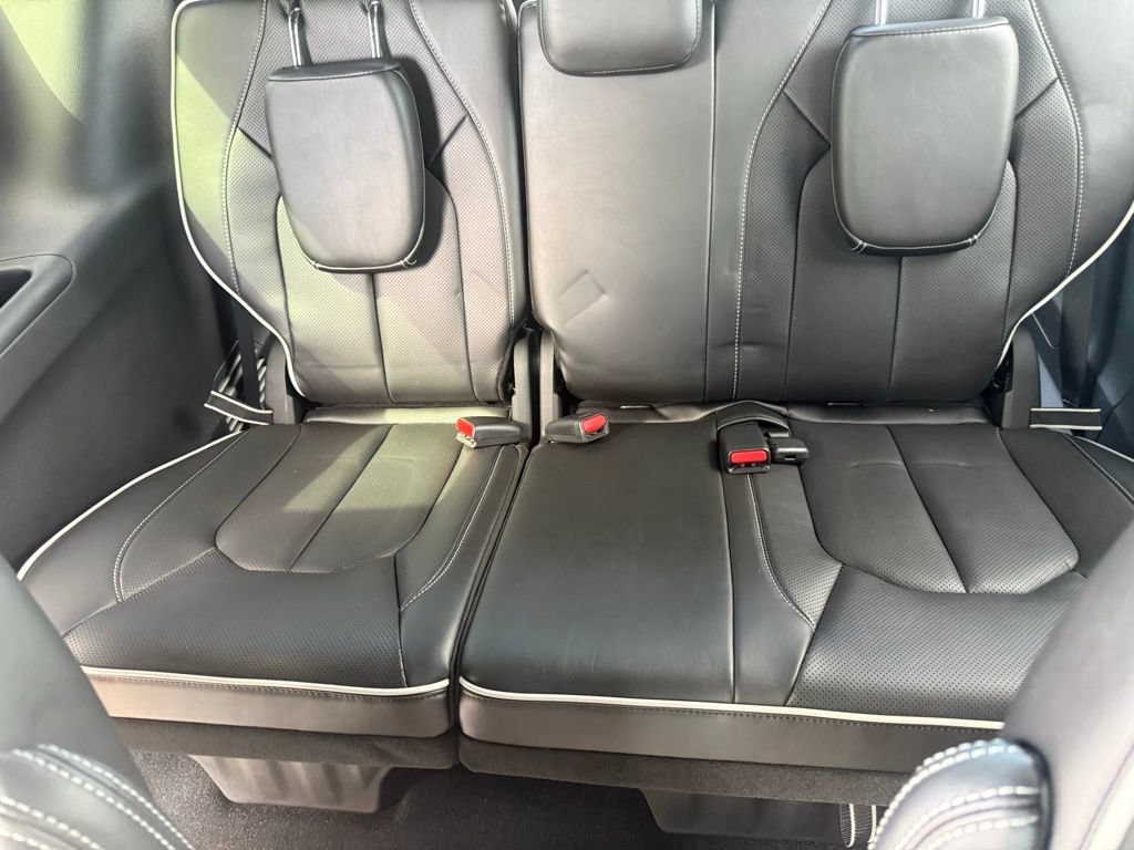 New 2027 Chrysler Pacifica Limited AWD/4WD image 51