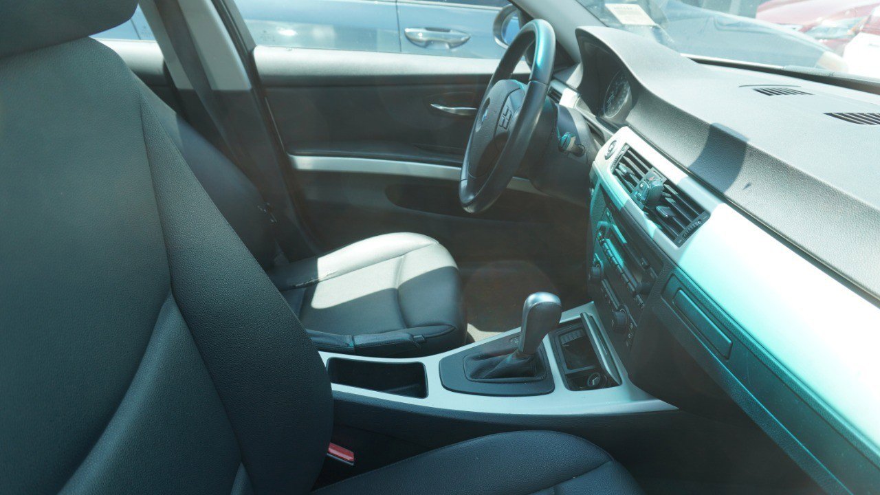 Used 2006 BMW 325i Sedan RWD image 8