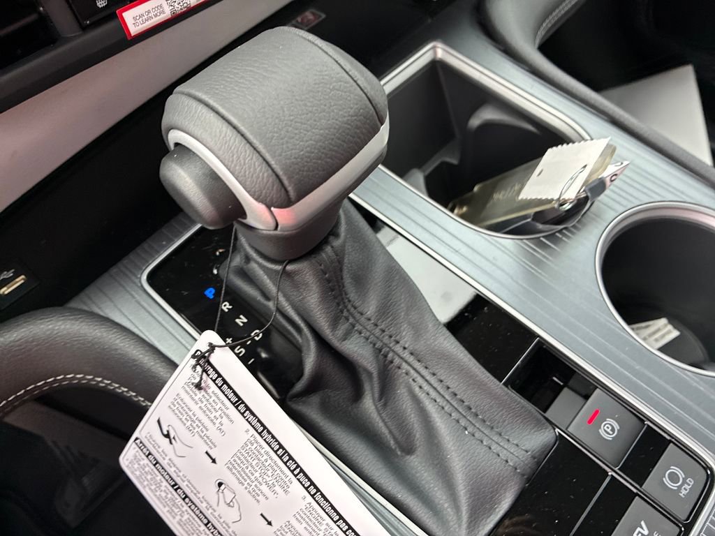 New 2026 Toyota Sienna XLE image 34