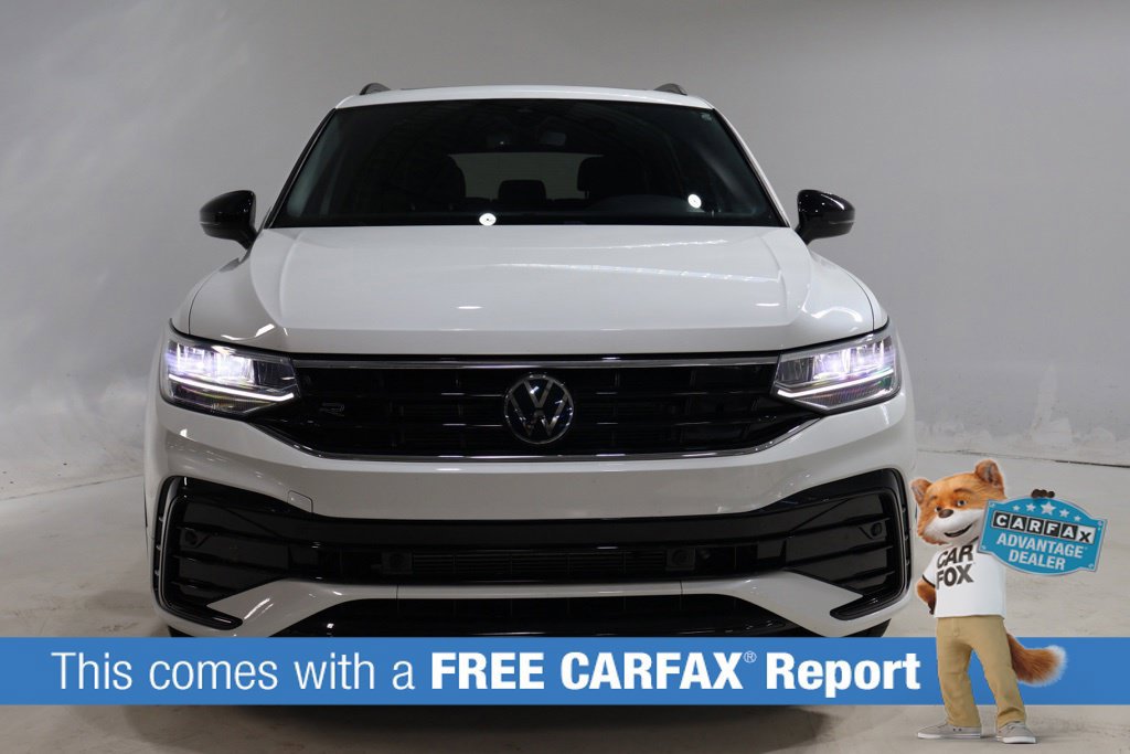 Used 2023 Volkswagen Tiguan SE R-Line FWD image 2