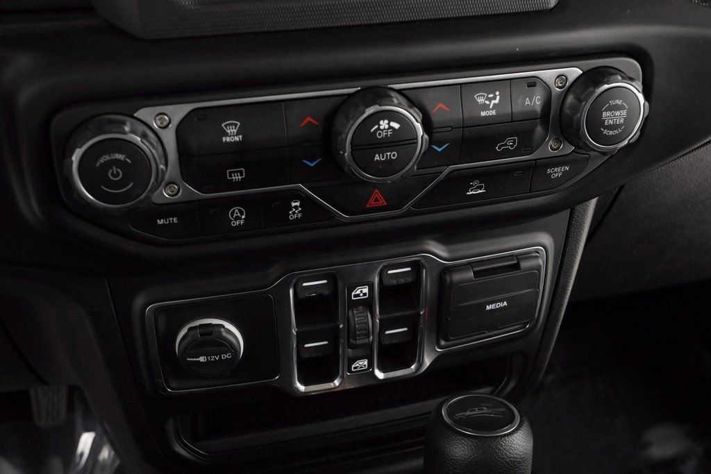 Certified 2021 Jeep Gladiator Sport image 31