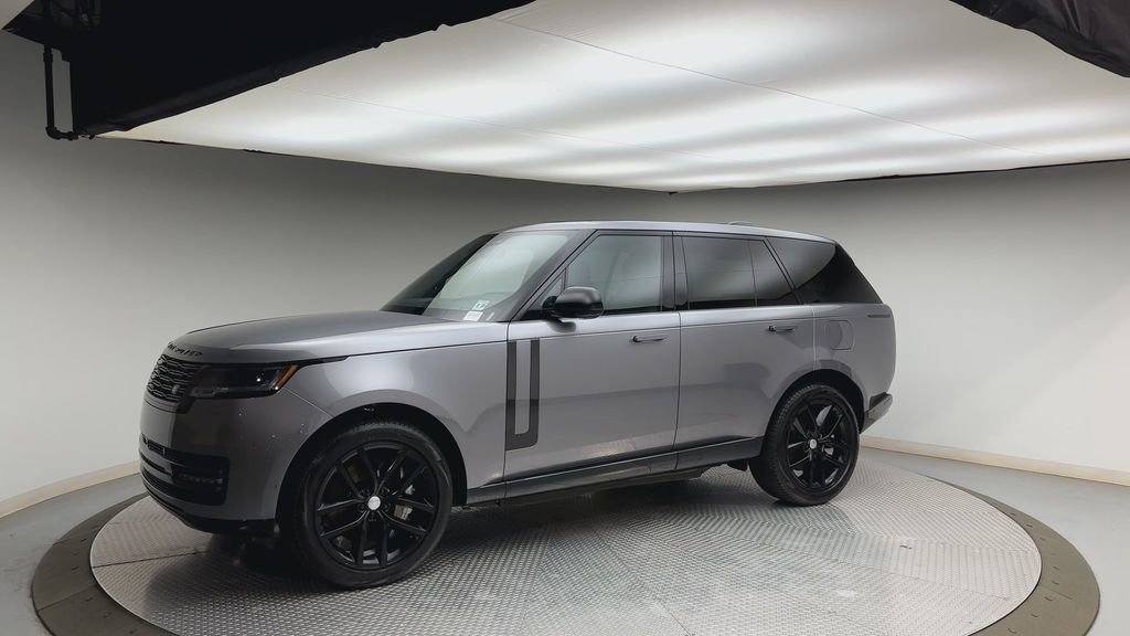 Used 2025 Land Rover Range Rover SE image 6