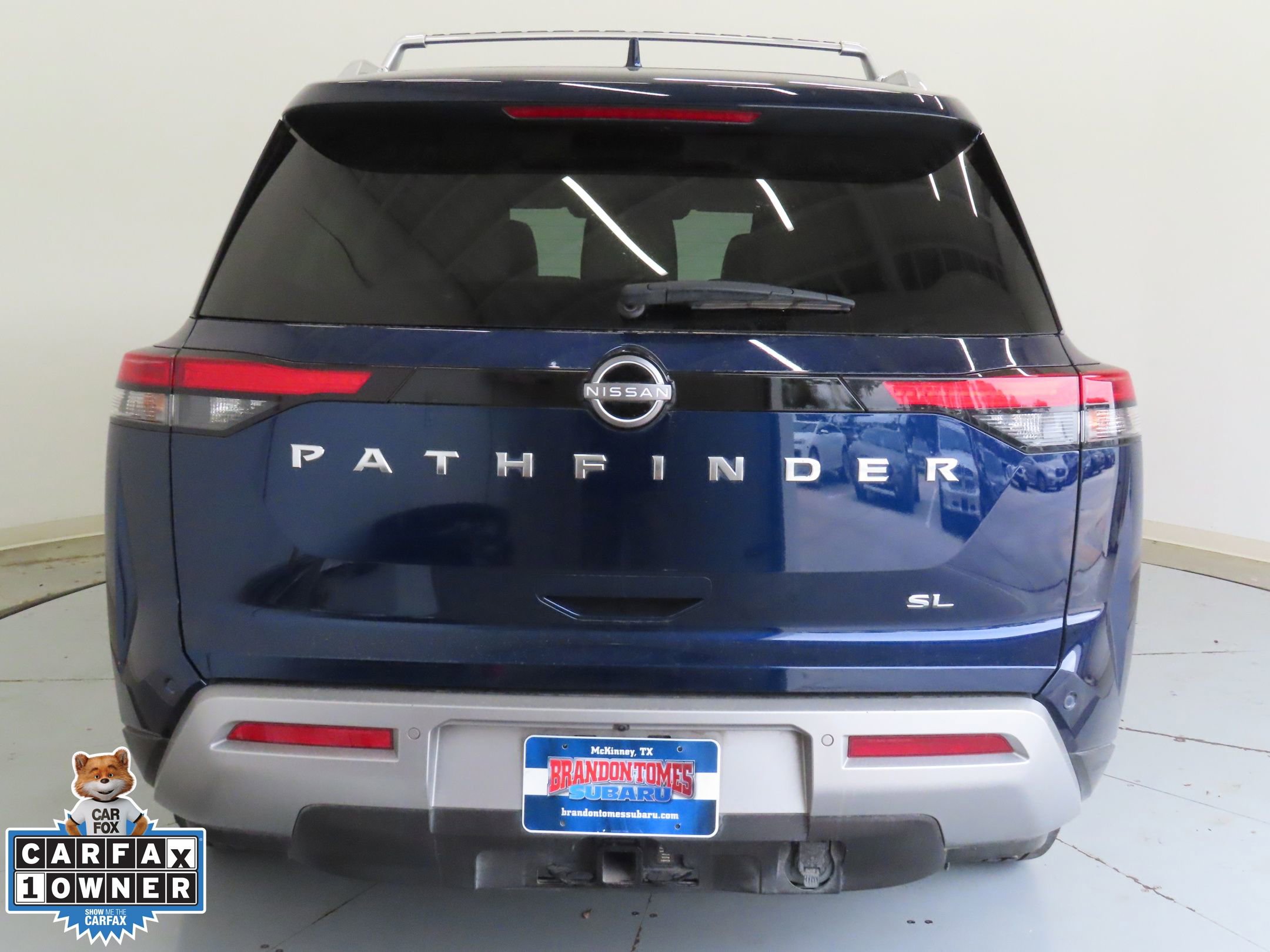 Used 2023 Nissan Pathfinder SL w/ SL Premium Package FWD image 5