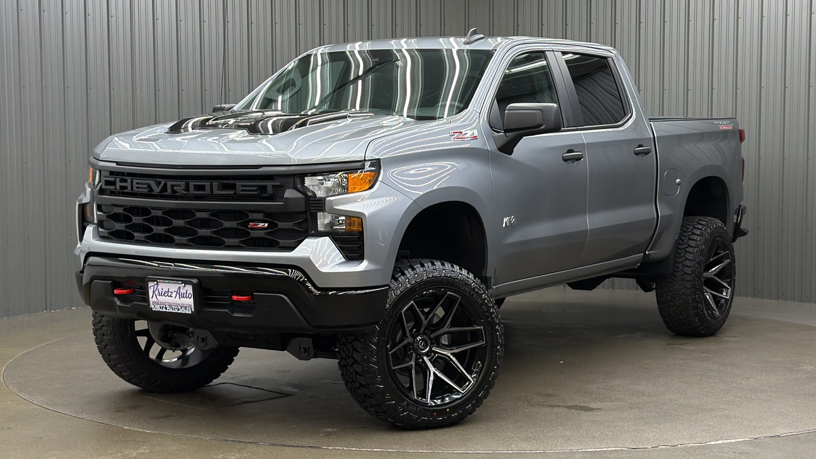 Used 2026 Chevrolet Silverado 1500 Custom Trail Boss AWD/4WD image 1