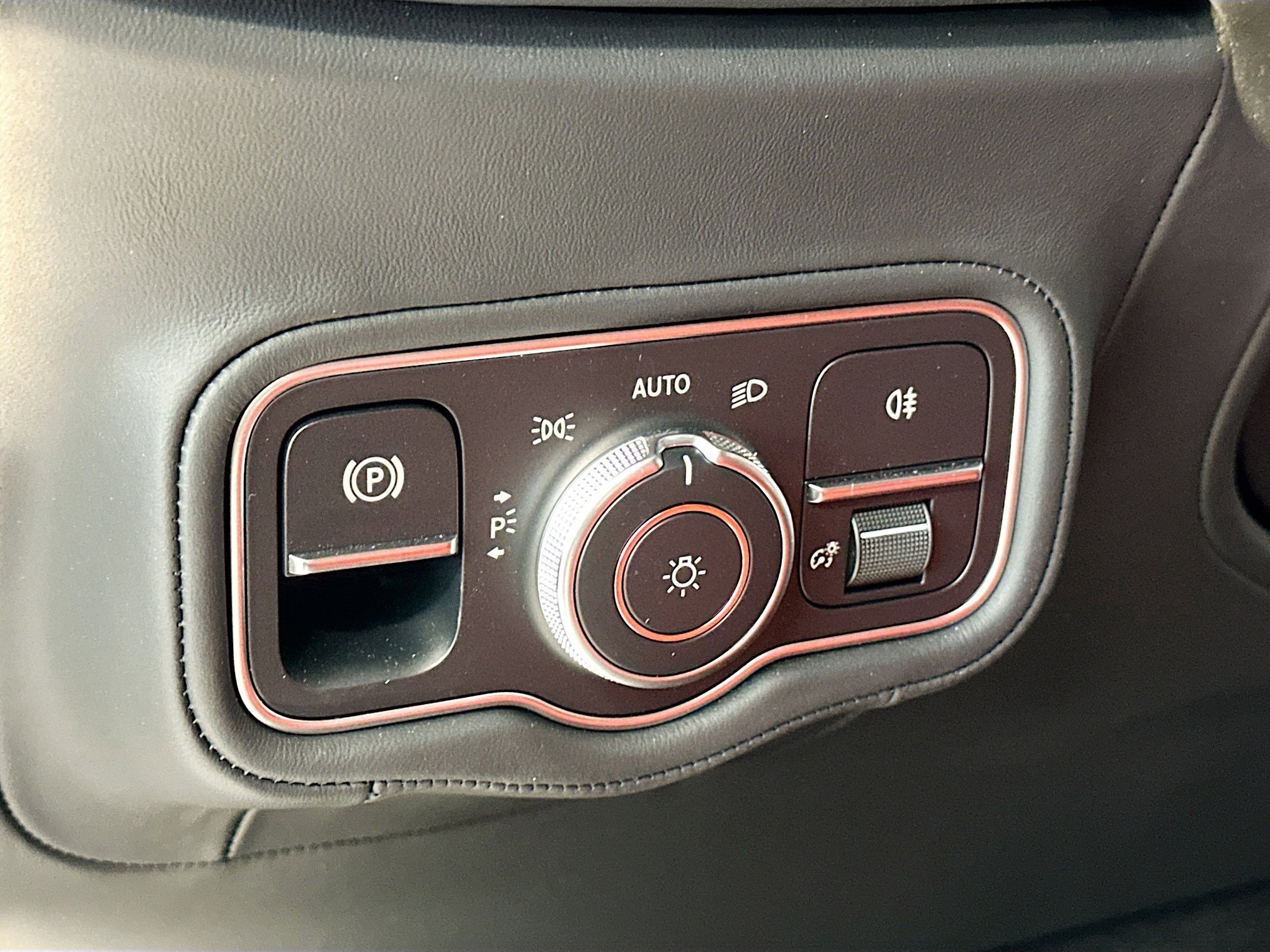 Certified 2025 Mercedes-Benz G 63 AMG 4MATIC image 11