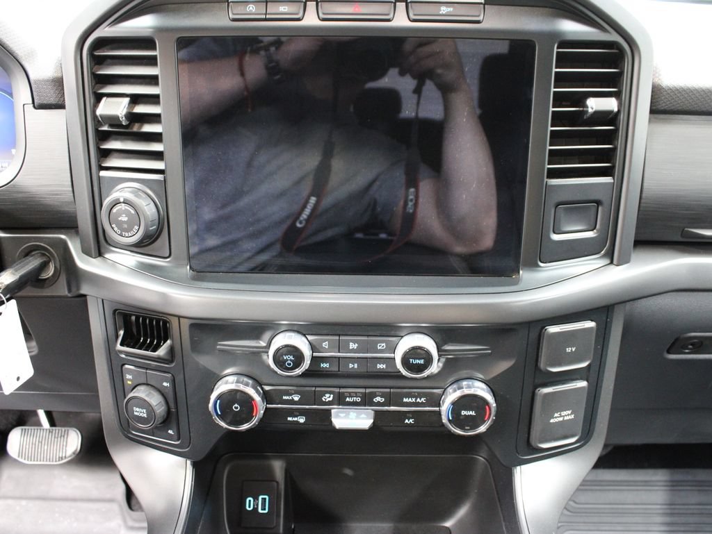 Used 2024 Ford F150 XLT w/ XLT Black Appearance Package AWD/4WD image 16