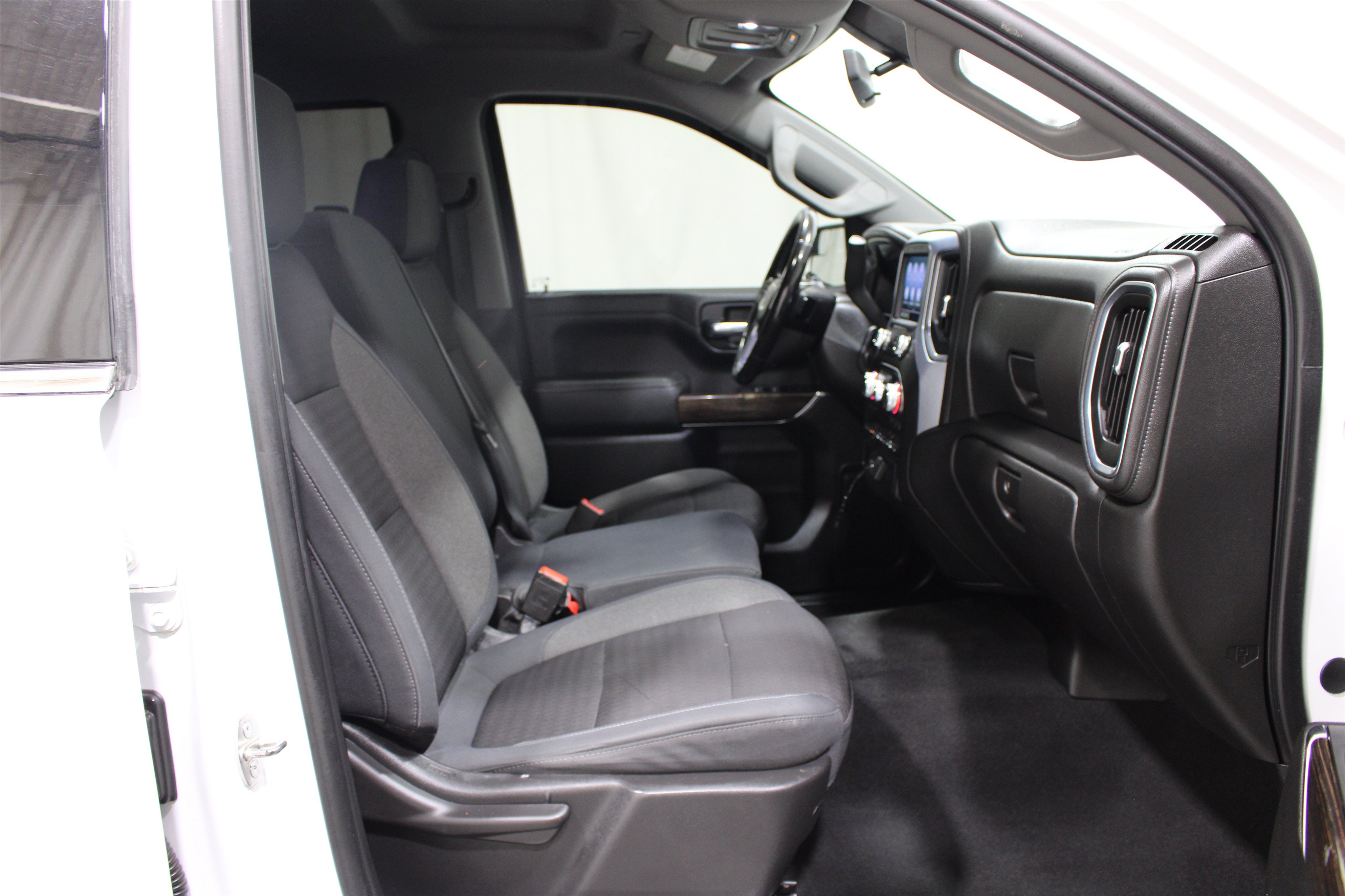 Used 2019 GMC Sierra 1500 SLE w/ SLE Value Package AWD/4WD image 22