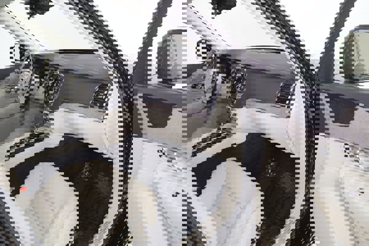 Used 2023 Volvo XC90 B6 Plus w/ Protection Package Premier image 44