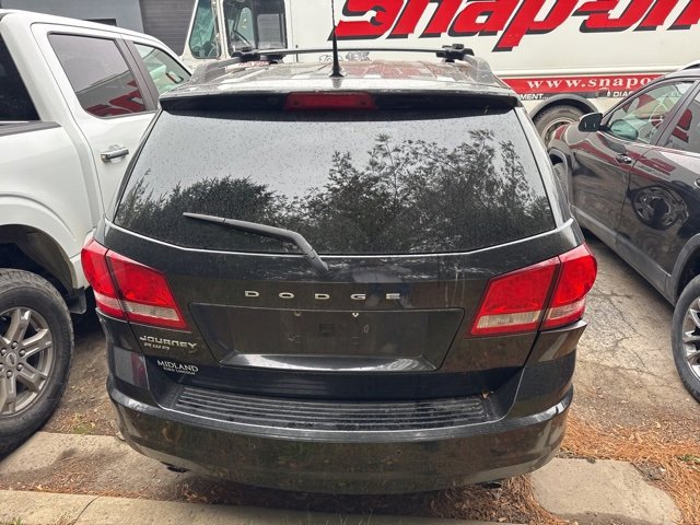 Used 2011 Dodge Journey Mainstreet w/ Safe & Sound Group image 4