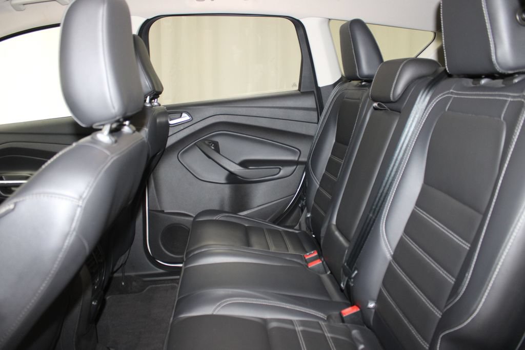 Used 2018 Ford Escape Titanium w/ Ford Safe & Smart Package FWD image 19
