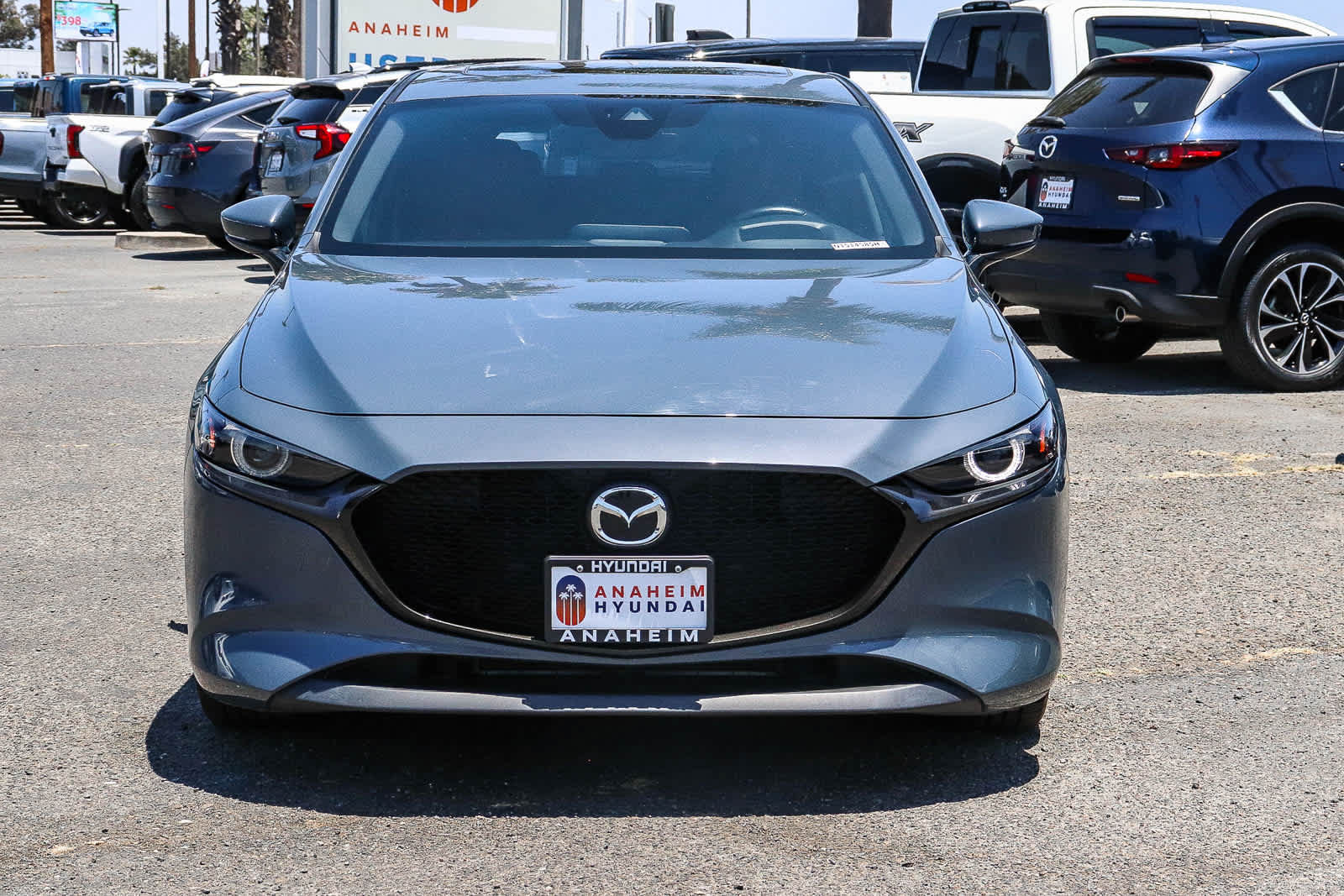 Used 2022 MAZDA MAZDA3 s FWD image 2