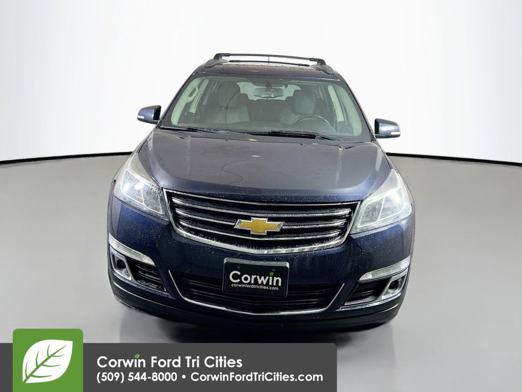 Used 2015 Chevrolet Traverse LT w/ Style and Technology Package image 4