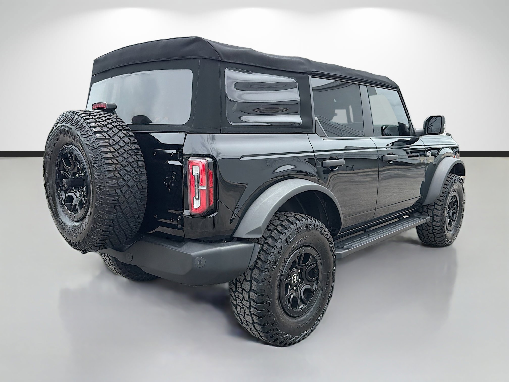 Used 2022 Ford Bronco Wildtrak AWD/4WD image 3