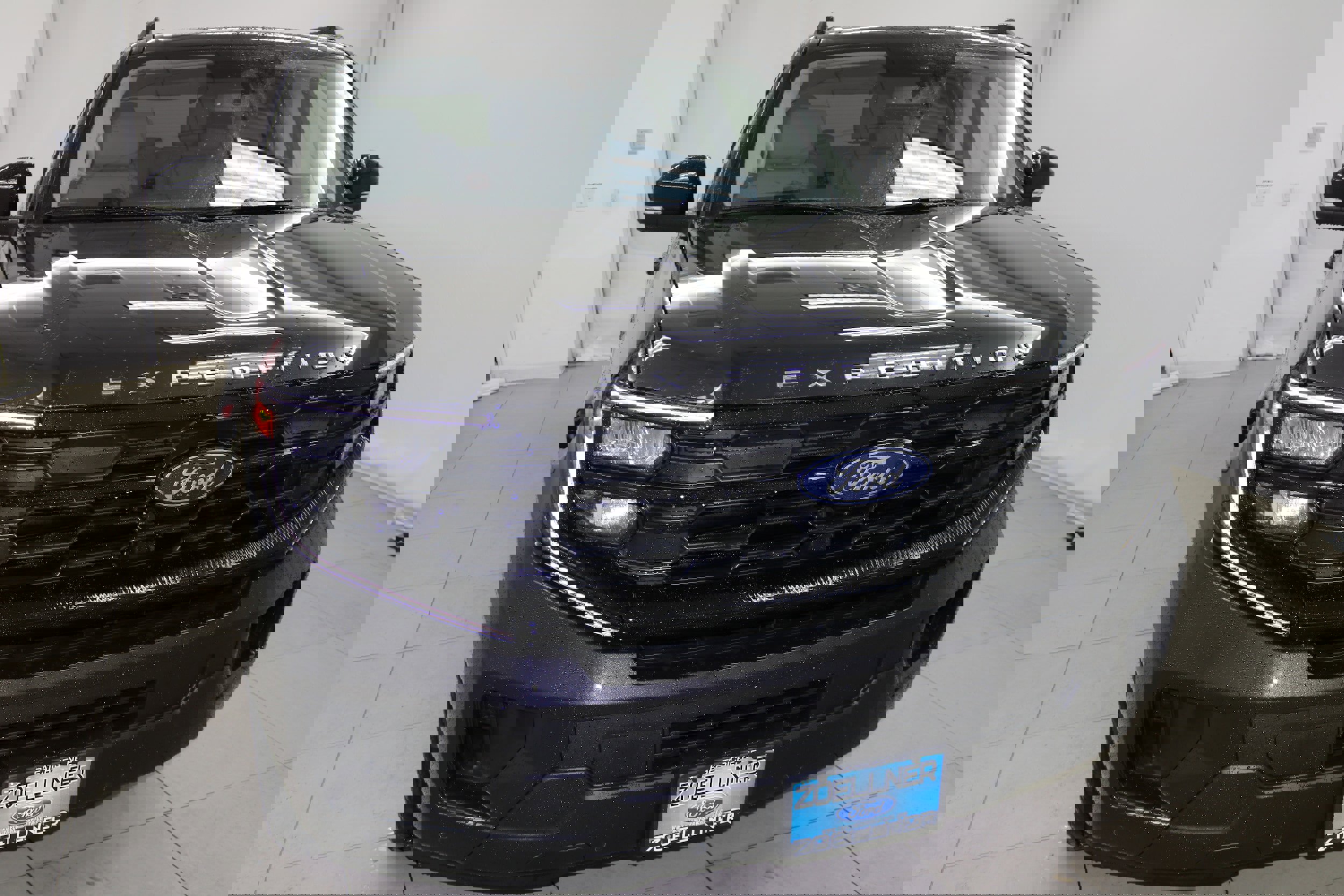 New 2025 Ford Expedition Active image 14