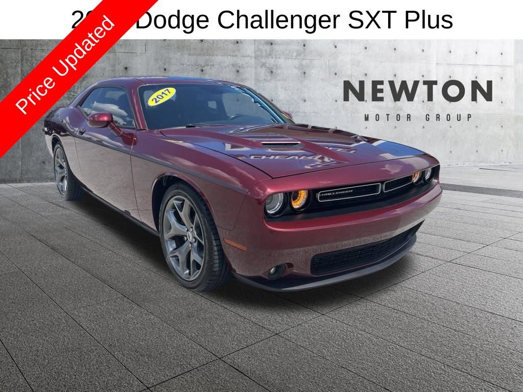 Used 2017 Dodge Challenger SXT Plus RWD image 1