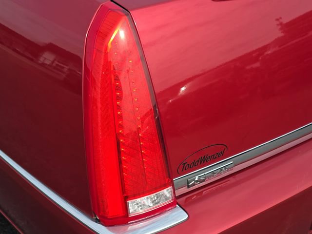 Used 2011 Cadillac DTS Luxury image 33