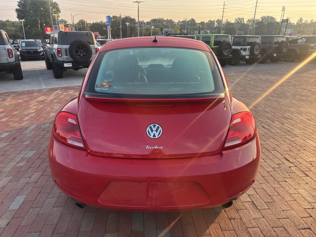 Used 2012 Volkswagen Beetle 2.0T FWD image 10