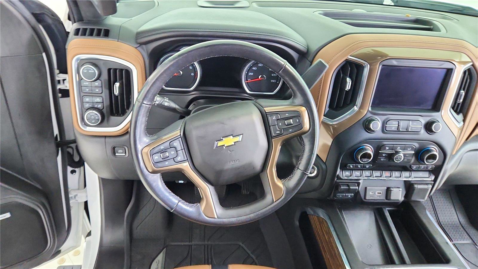 Used 2021 Chevrolet Silverado 1500 High Country image 33