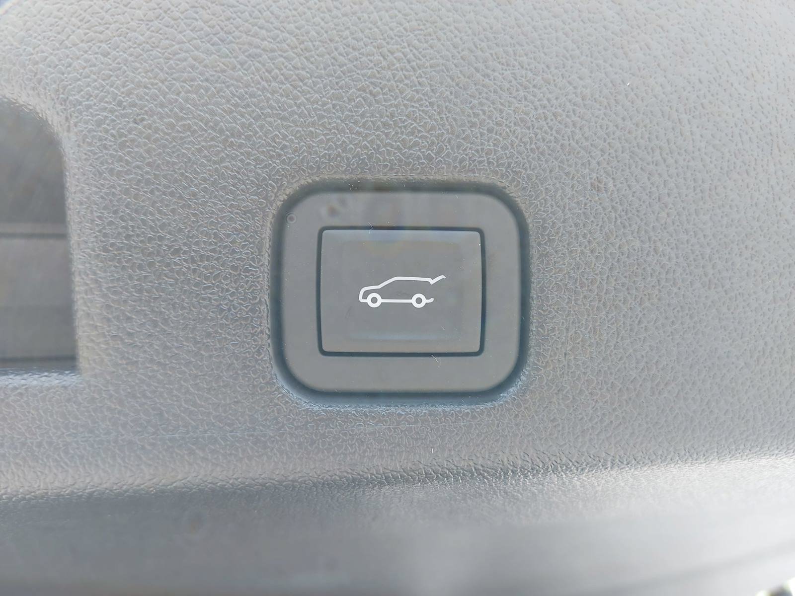 New 2025 GMC Acadia Elevation FWD image 13