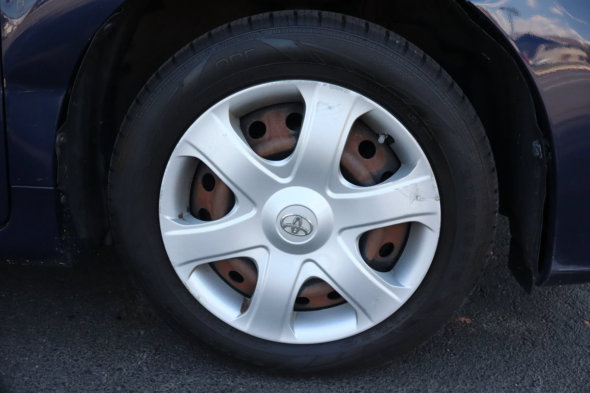 Used 2009 Toyota Matrix FWD image 41