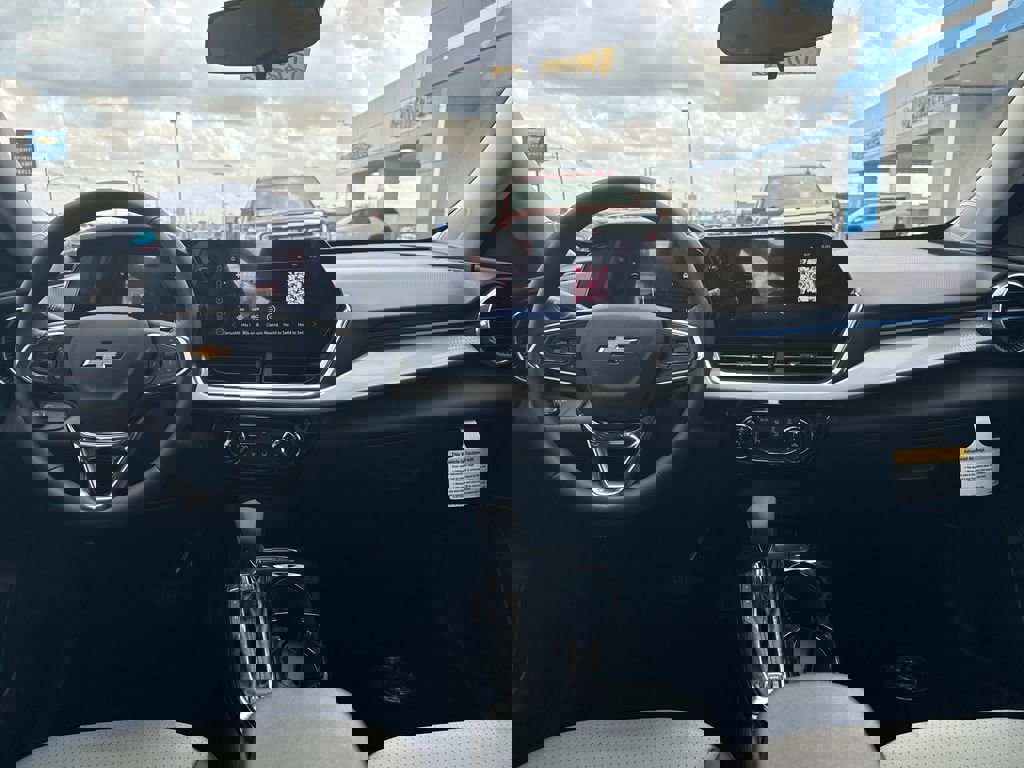 New 2026 Chevrolet Trax LT w/ Driver Confidence Package image 13