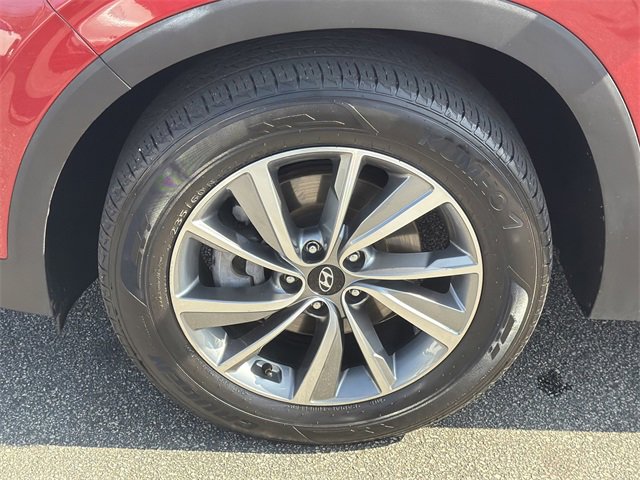 Used 2019 Hyundai Santa Fe Limited image 11