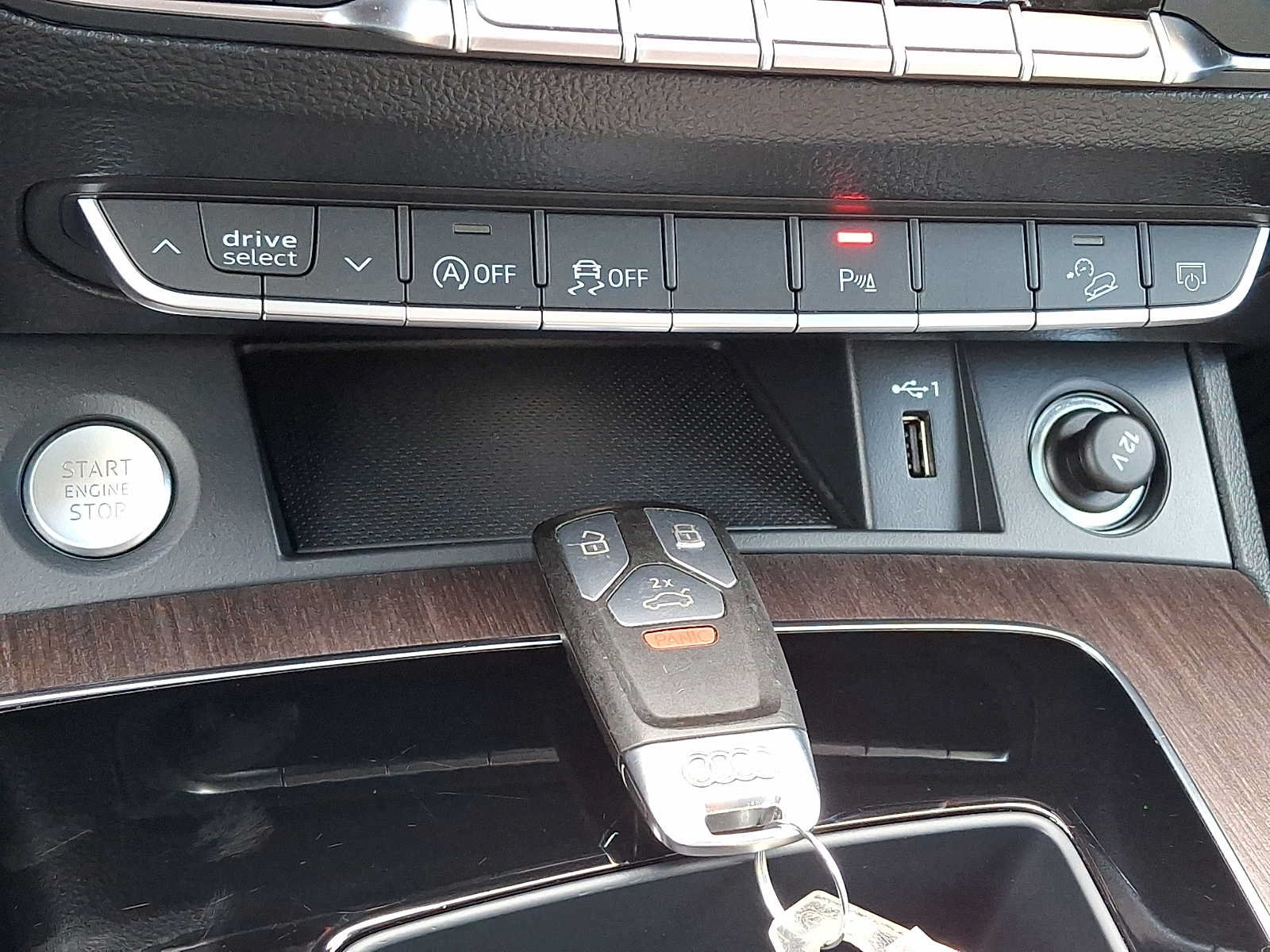 Used 2023 Audi Q5 2.0T Premium w/ Convenience Package AWD/4WD image 25