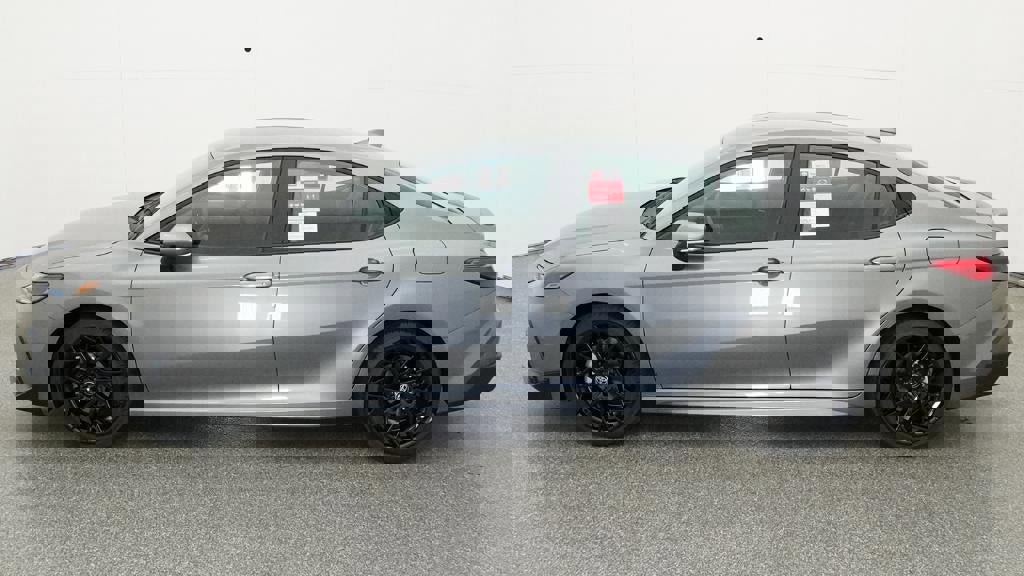 New 2026 Toyota Camry SE image 3