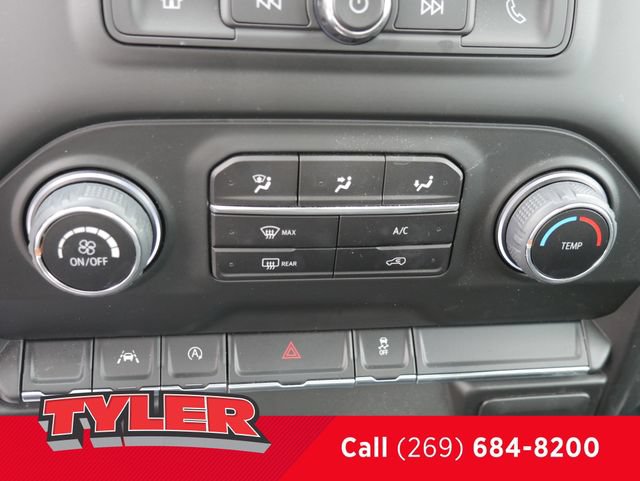 Used 2025 Chevrolet Silverado 1500 W/T w/ WT Value Package AWD/4WD image 32
