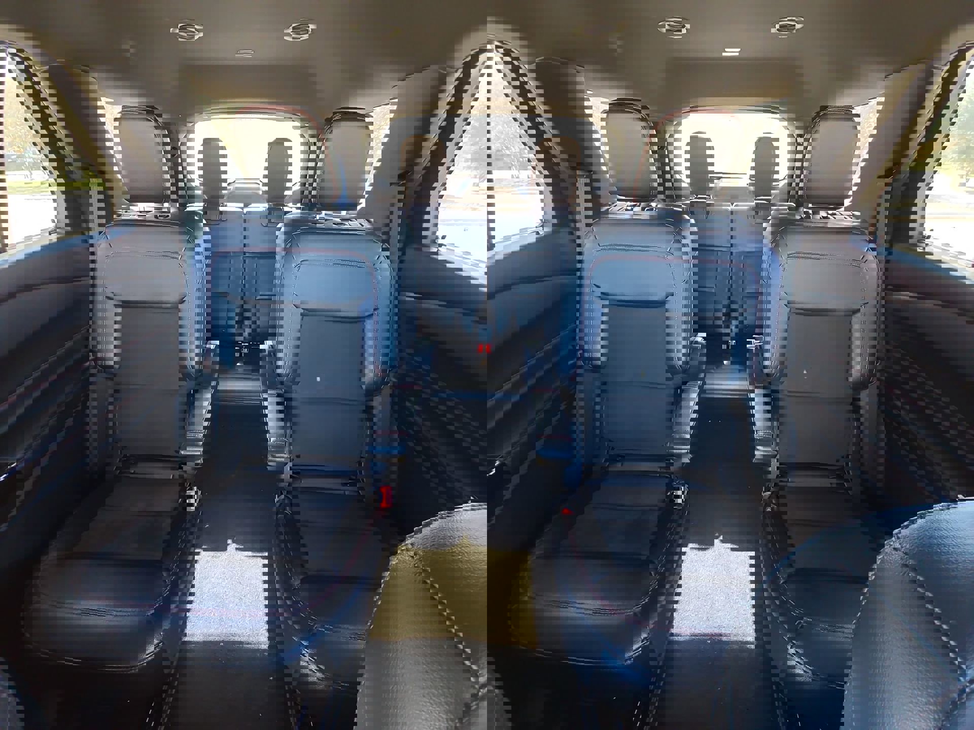 Certified 2023 Ford Explorer ST-Line w/ Class IV Trailer Tow Package image 22