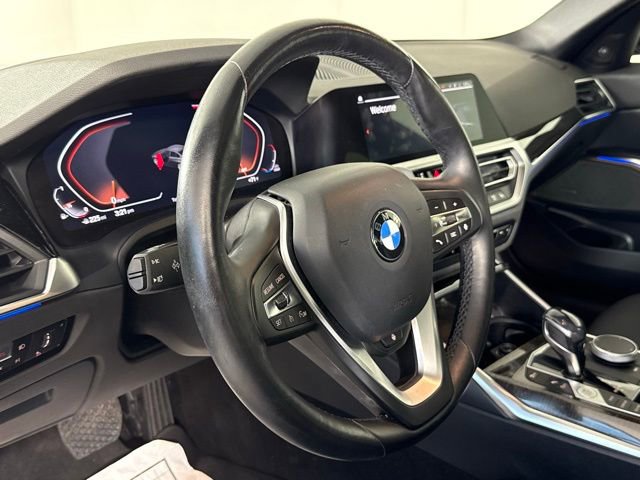 Used 2021 BMW 330i Sedan w/ Premium Package image 15